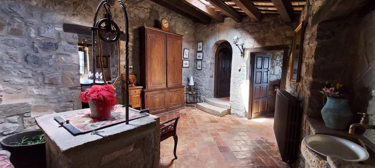 Castell De Llaes Villa Kültér fotó