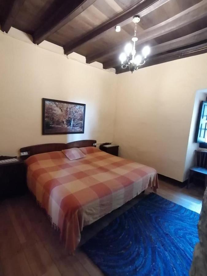 Castell De Llaes Villa Kültér fotó
