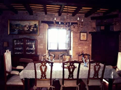 Castell De Llaes Villa Kültér fotó
